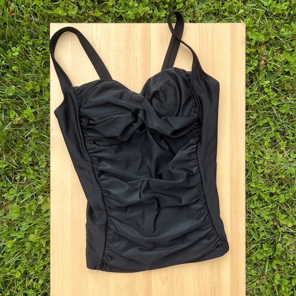 DISNEY | Women’s size small - black - pleaded - tankini